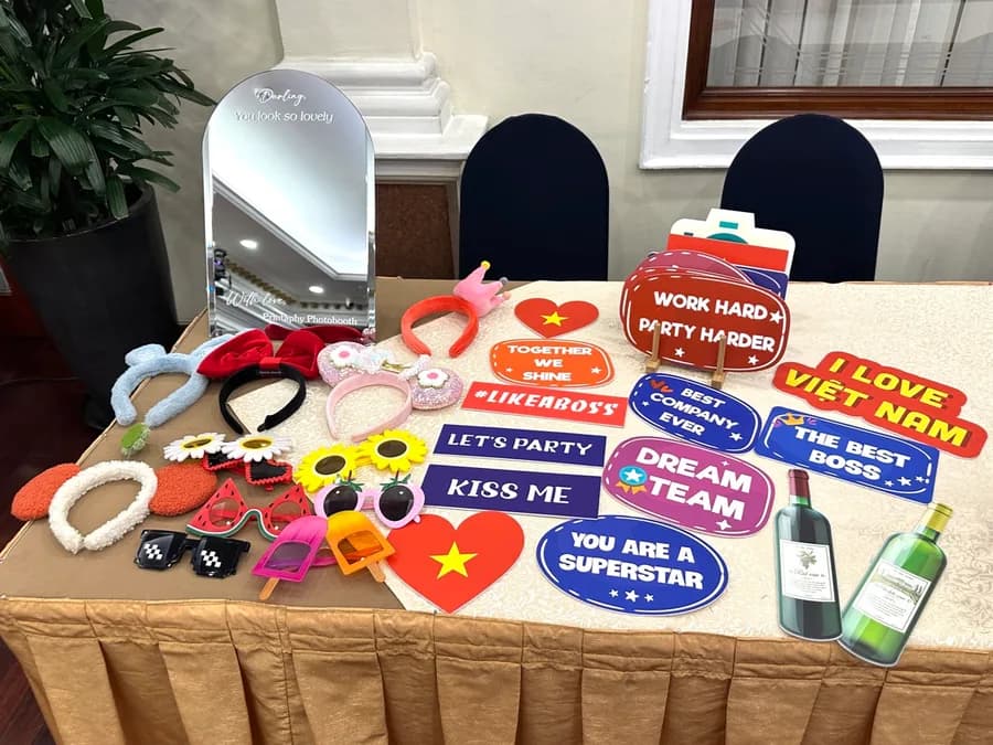Mẫu đạo cụ chụp ảnh