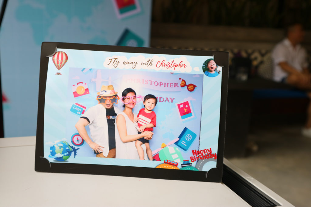 chụp ảnh lấy liền, chụp ảnh lấy ngay, chụp ảnh photobooth, chụp hình lấy liền, chup hinh lay ngay, chup hinh photobooth, in ảnh lấy liền, in hình lấy liền, printaphy,photobooth vietnam, tổ chức sinh nhật, tổ chức tiệc, tổ chức lẽ hội