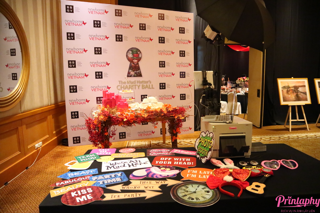 chụp ảnh lấy liền, chụp ảnh lấy ngay, chụp ảnh photobooth, chụp hình lấy liền, chup hinh lay ngay, chup hinh photobooth, in ảnh lấy liền, in hình lấy liền, printaphy,photobooth vietnam, tổ chức sinh nhật, tổ chức tiệc, tổ chức lễ hội, tổ chức prom, tiệc công ty, photo booth, instant print vietnam, tổ chức tiệc công ty, ý tưởng tổ chức tiệc