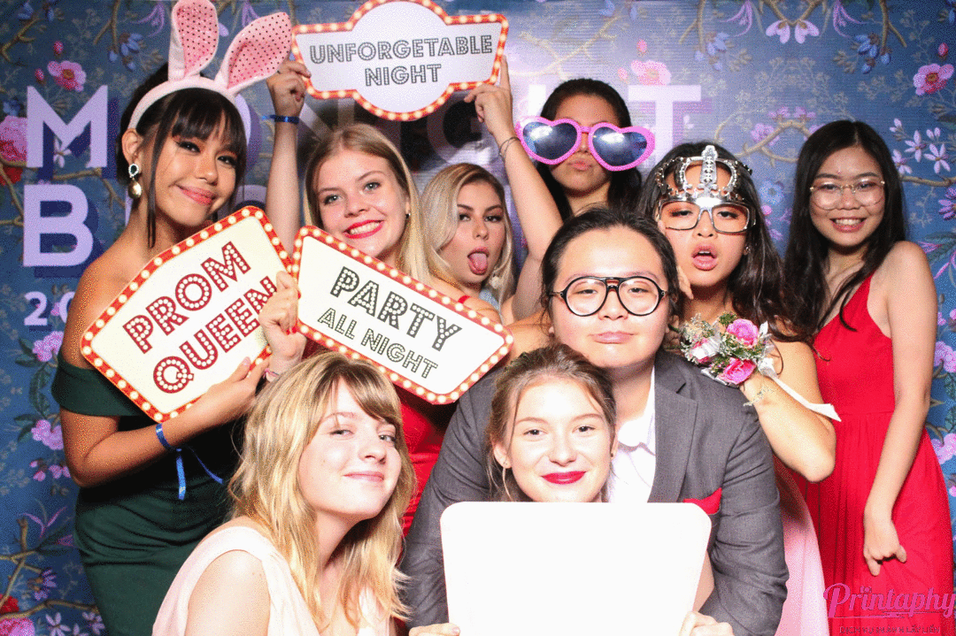 Event ISHCMC Prom 2018 GIF1