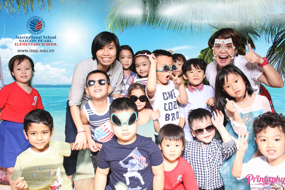 Tổ chức ngày nhà giáo Việt Nam 20/11 với dịch vụ chụp ảnh printaphy photobooth