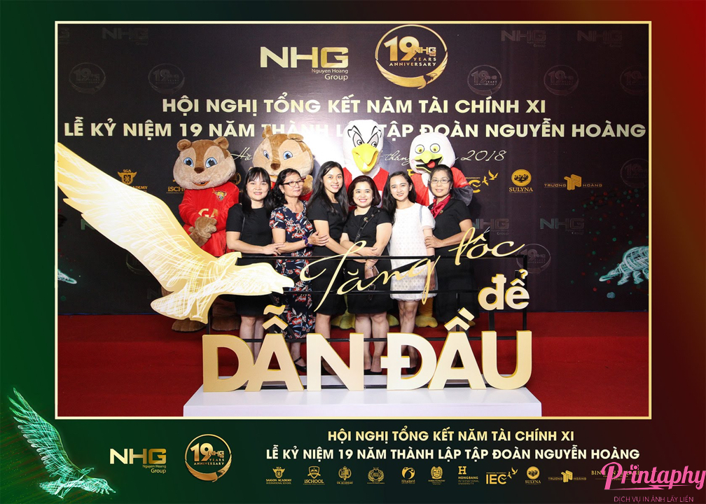 Tổ chức lễ kỷ niệm thành lập công ty & hội nghị tri ân khách hàng cùng Printaphy Photobooth Vietnam