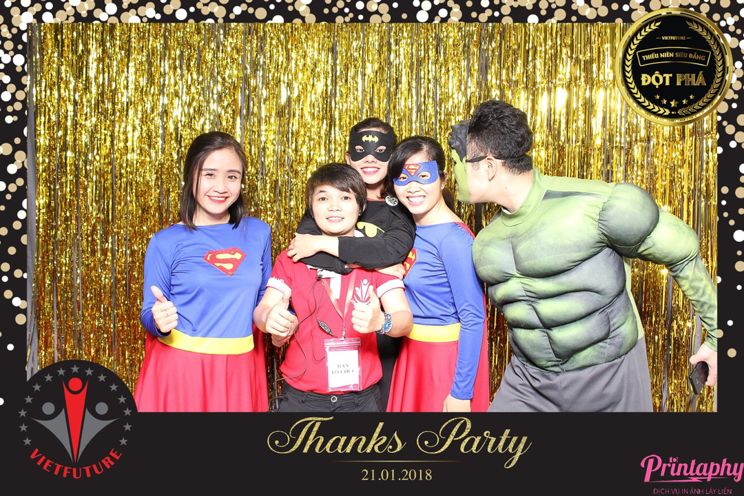 Tổ chức triển lãm và hội chợ với dịch vụ in ảnh lấy liền Printaphy Photobooth