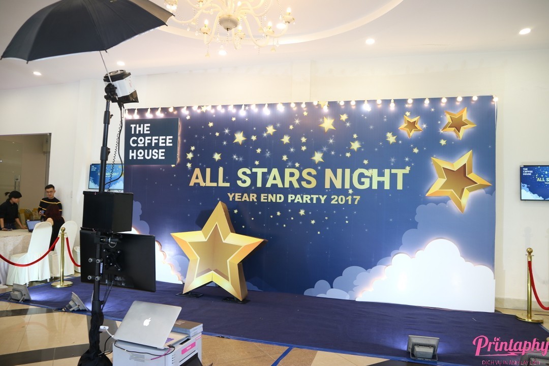 Tổ chức tiệc cuối năm, tổ chức tiệc tất niên với dịch vụ chụp ảnh Printaphy Photobooth