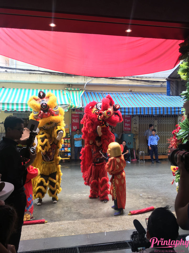 tổ chức lễ khai trương, tổ chức lễ khánh thành, tổ chức tiệc khai trương, tổ chức tiệc khánh thành với dịch vụ in ảnh lấy liền Printaphy Photobooth