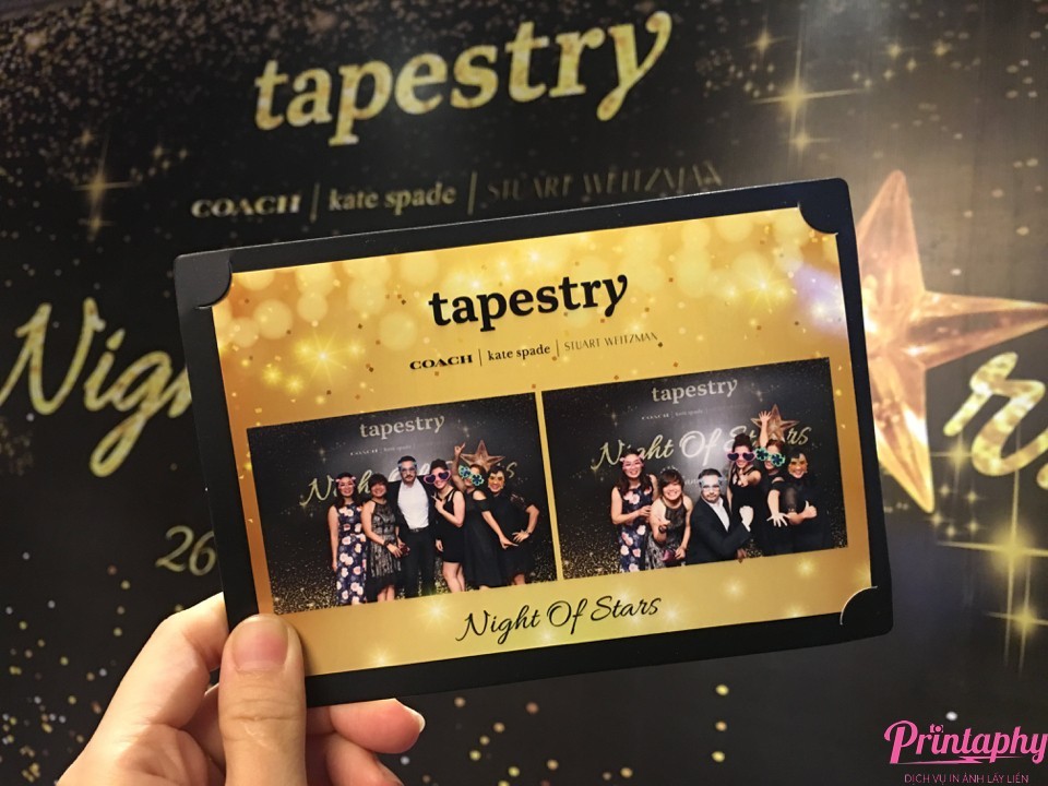 Tổ chức tiệc cuối năm, tổ chức tiệc tất niên với dịch vụ chụp ảnh Printaphy Photobooth