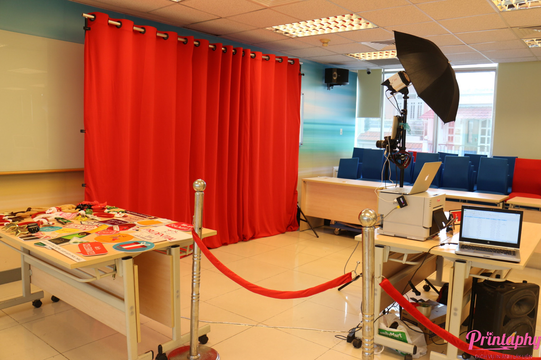 chụp ảnh lấy liền, chụp ảnh lấy ngay, chụp ảnh photobooth, chụp hình lấy liền, chup hinh lay ngay, chup hinh photobooth, in ảnh lấy liền, in hình lấy liền, printaphy,photobooth vietnam, tổ chức sinh nhật, tổ chức tiệc, tổ chức lễ hội, tổ chức prom, tổ chức tiệc giáng sinh