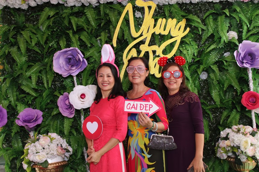 Printaphy - dịch vụ chụp hình lấy liền, in ảnh lấy liền. Quà cưới ý nghĩa, chụp ảnh photobooth