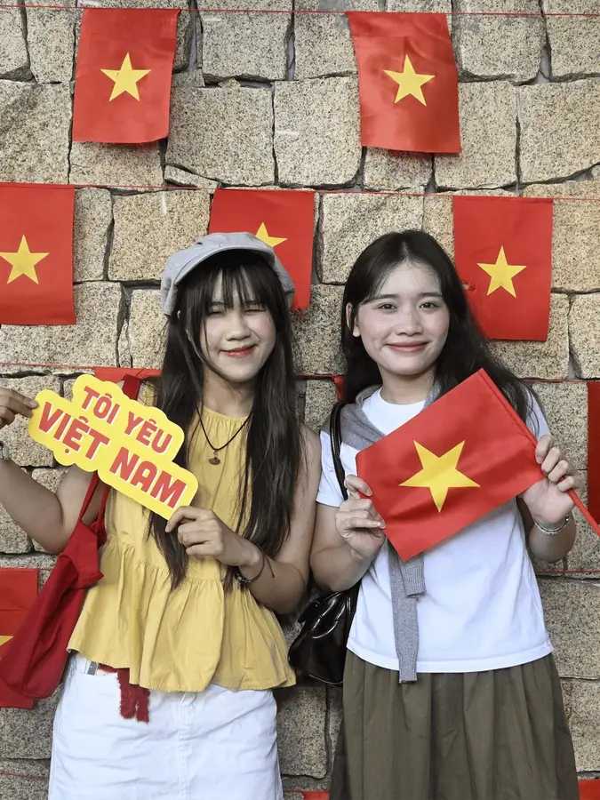 Ghép viền và tạo ảnh GIF